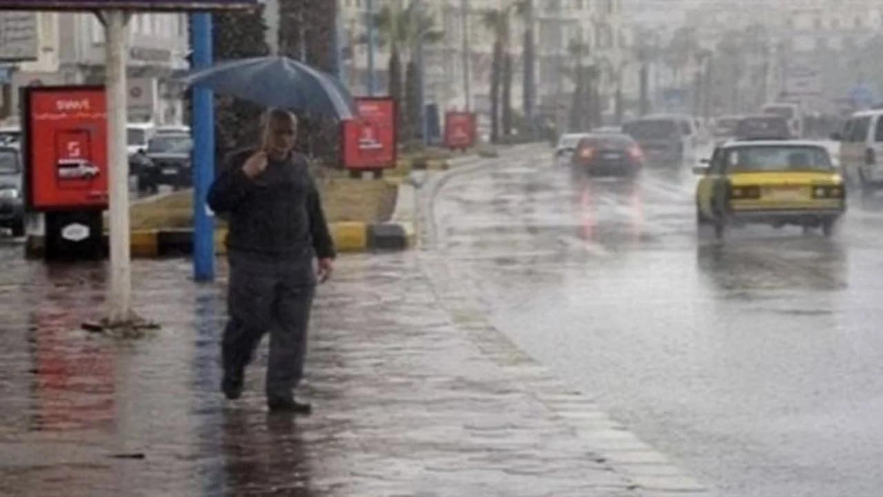 أمطار رعدية ورياح مثيرة للأتربة وارتفاع الحرارة في طقس يوم الأربعاء